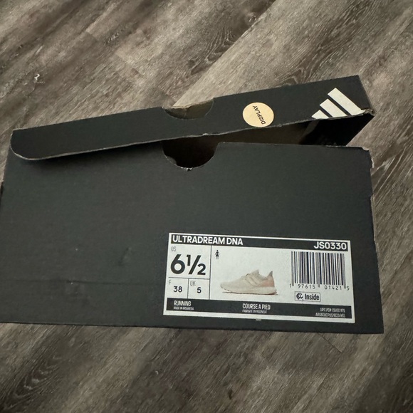Adidas Cream and Peach Running Shoes